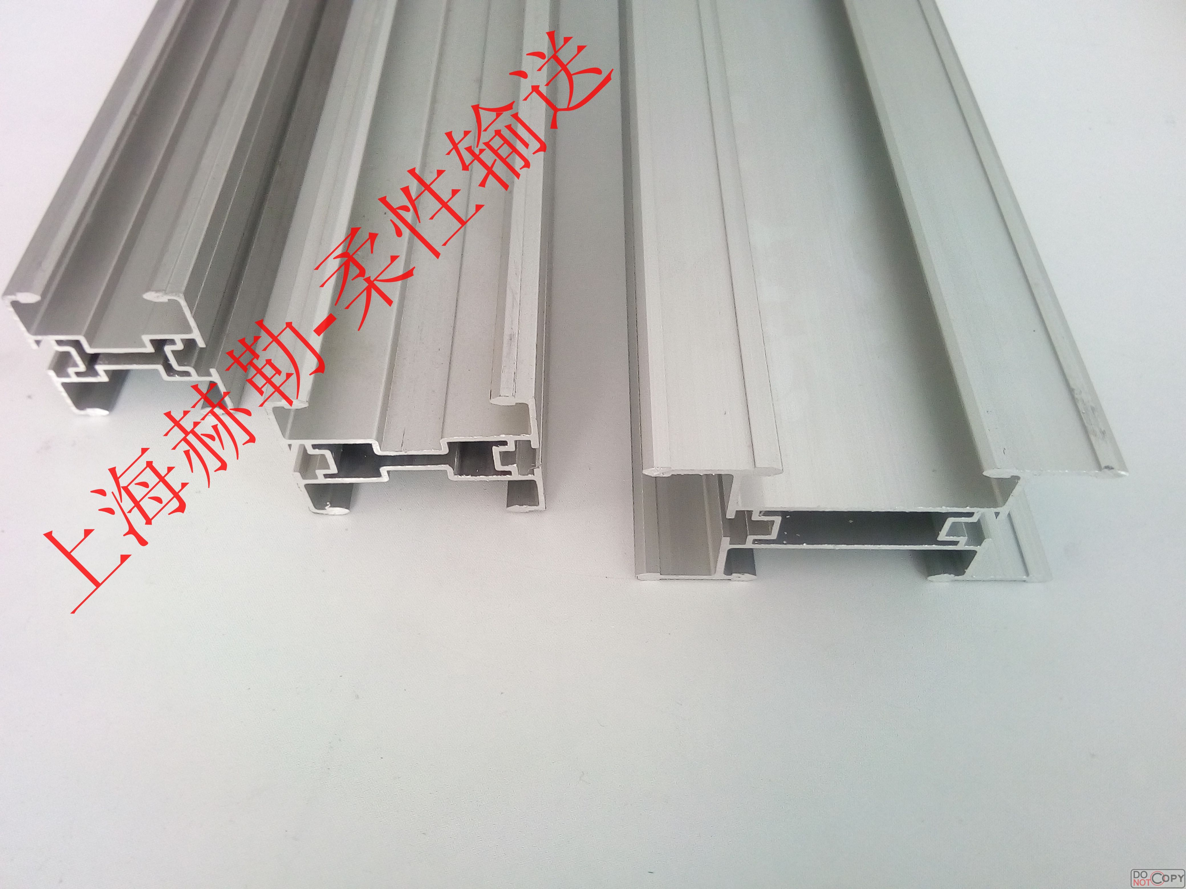 模塊式塑料網(wǎng)帶輸送機(jī)的特點(diǎn)、材質(zhì)級廠家